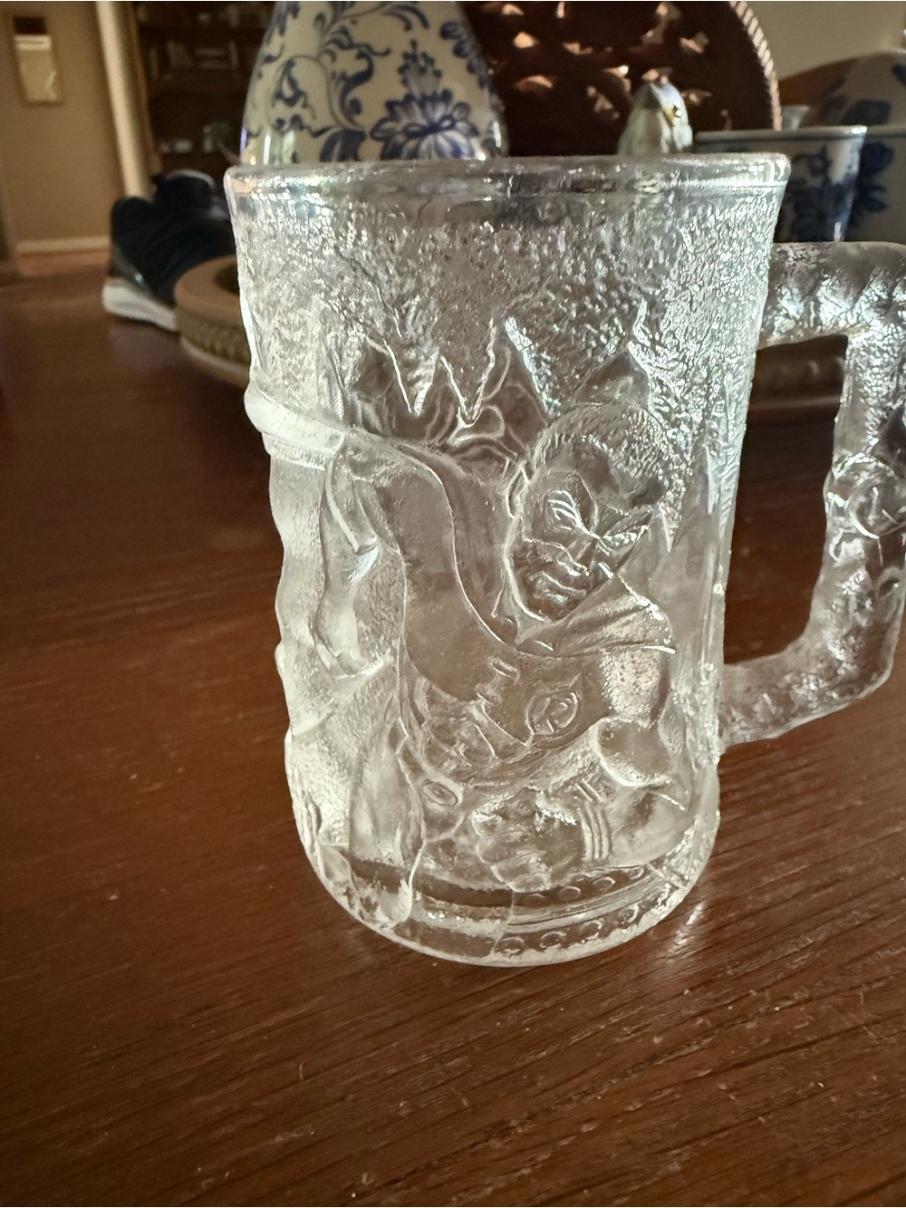 McDonald’s Collector Glass Relief Mug ROBIN from Batman Forever  Vintage 1995